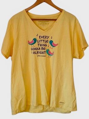 417 10/$50🏄🏻‍♀️ Life Is Good Three Little Birds Bob Marley Yellow V-Neck T-Shirt